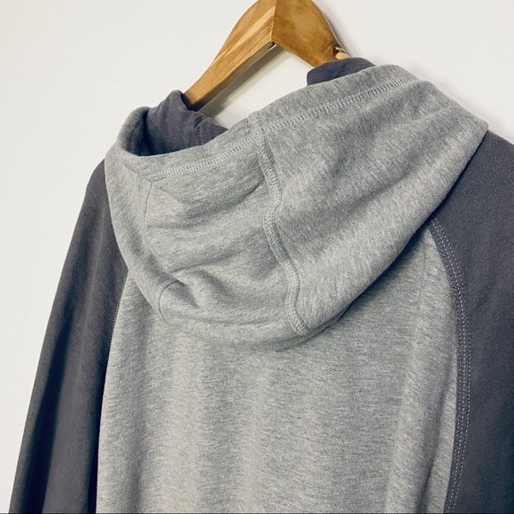 NORTH FACE | GREY FLASHDRY HOODIE - Picture 4 of 6